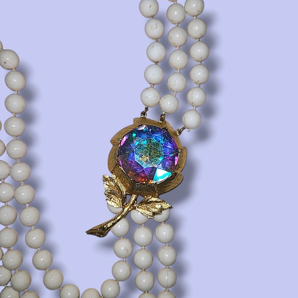 Vintage 3 Strand White Beaded Necklace Aurora Borealis Rhinestone Rose Pendant